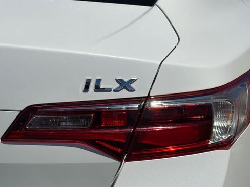 Used 2016 Acura ILX FWD image 31