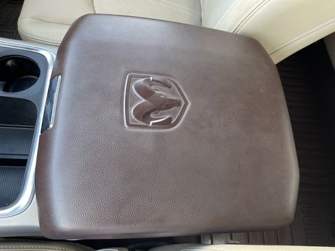 Used 2018 RAM 3500 Laramie image 31