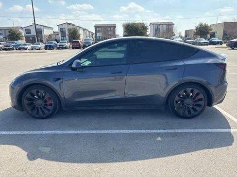 Used 2022 Tesla Model Y Performance image 2
