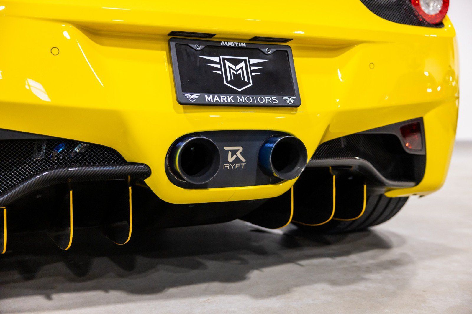 Used 2011 Ferrari 458 Italia Coupe RWD image 17