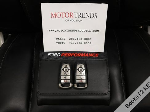 Used 2022 Ford Mustang Shelby GT500 w/ Carbon Fiber Track Pack RWD image 51