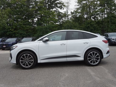 Used 2022 Audi Q4 e-tron Premium Plus AWD/4WD image 8