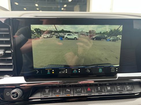 New 2026 Chevrolet Silverado 2500 ZR2 AWD/4WD image 20