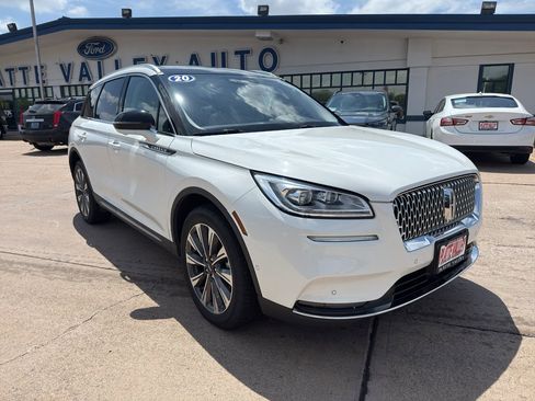 Used 2020 Lincoln Corsair Reserve w/ Equipment Group 201A AWD/4WD image 3