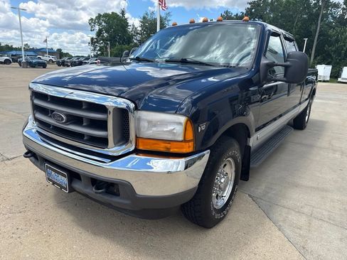 Used 2001 Ford F250 XLT RWD image 2