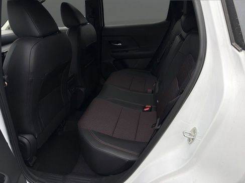 New 2026 Nissan Kicks SR image 26