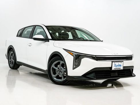 Certified 2025 Kia K4 FWD image 6