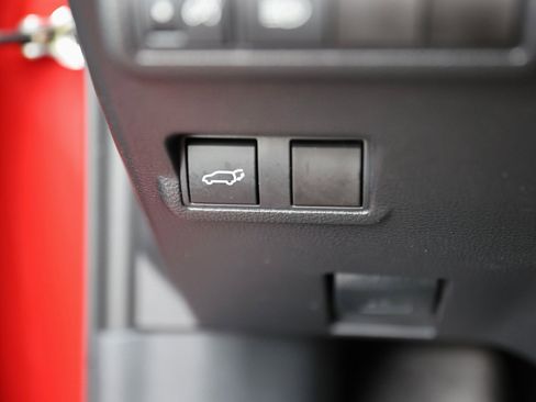 Used 2023 Toyota Corolla Cross XLE image 36