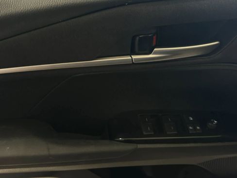 Used 2025 Toyota Camry LE FWD image 13