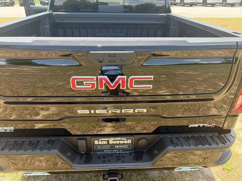 New 2026 GMC Sierra 1500 AT4 w/ AT4 Premium Package AWD/4WD image 32