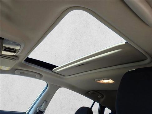 Certified 2025 Subaru Crosstrek 2.0i Premium image 14