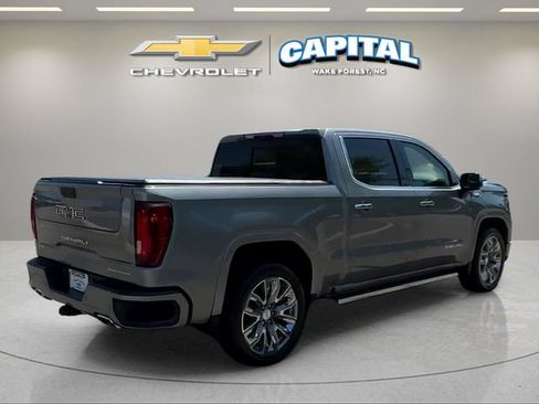 Used 2025 GMC Sierra 1500 Denali w/ Denali Reserve Package AWD/4WD image 5