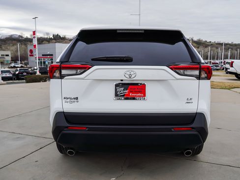 Certified 2024 Toyota RAV4 LE image 7
