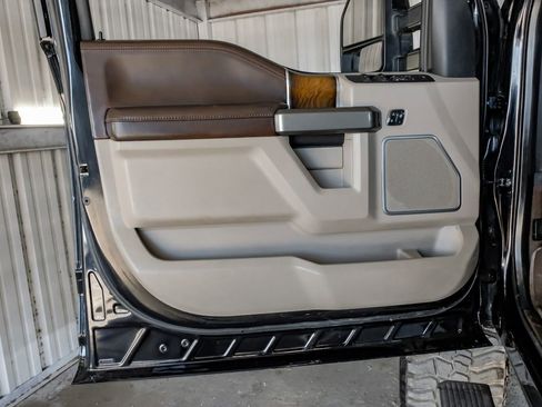 Used 2019 Ford F250 Limited w/ FX4 Off-Road Package image 44