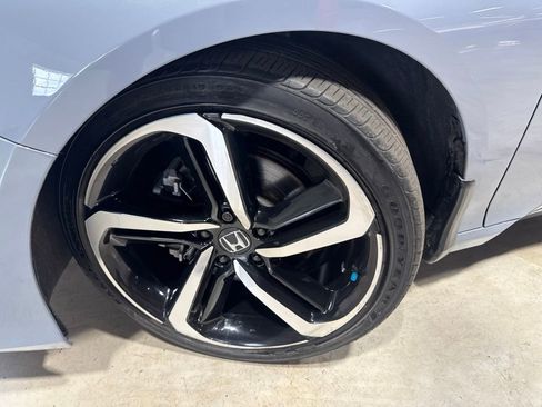 Used 2022 Honda Accord Sport image 2