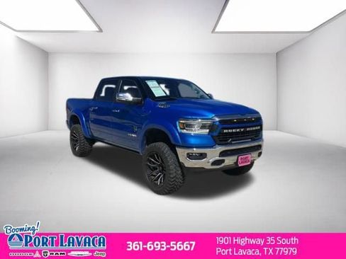 Used 2022 RAM 1500 Laramie AWD/4WD image 1