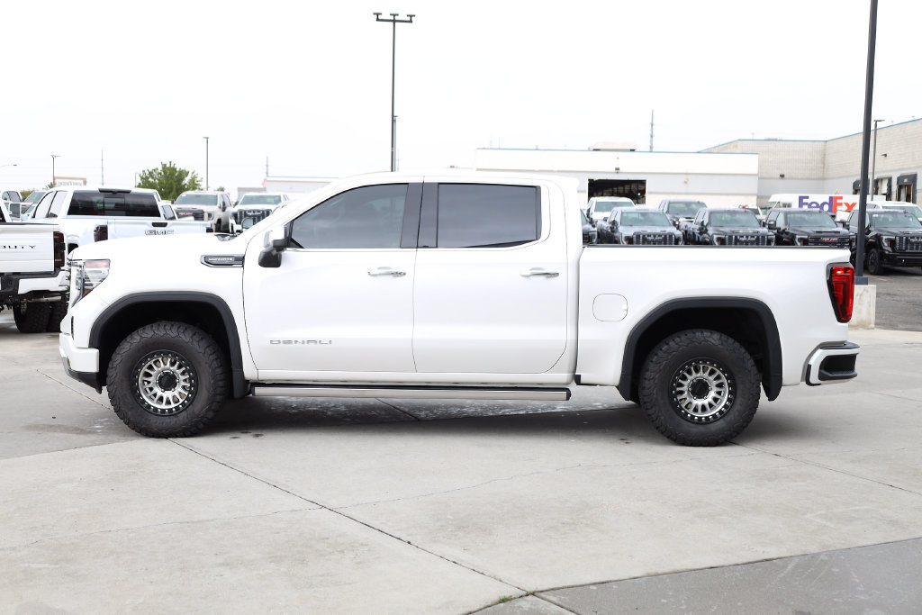 Used 2023 GMC Sierra 1500 Denali Ultimate AWD/4WD image 3