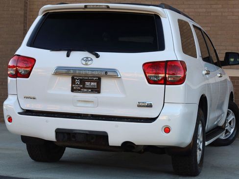 Used 2008 Toyota Sequoia Limited AWD/4WD image 11