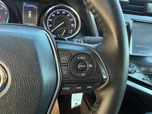 Used 2018 Toyota Camry SE image 22