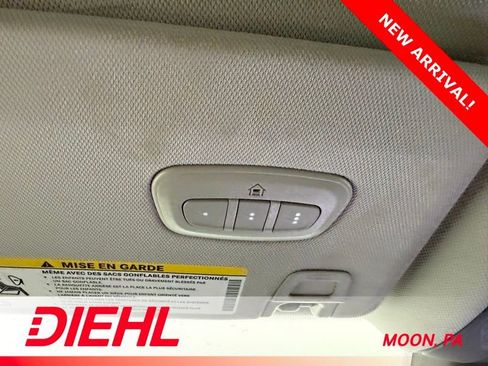 Used 2023 Jeep Grand Cherokee L Limited w/ Black Appearance Package image 39