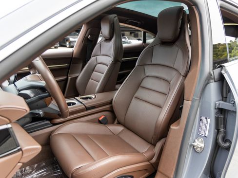 Certified 2025 Porsche Taycan AWD/4WD image 5