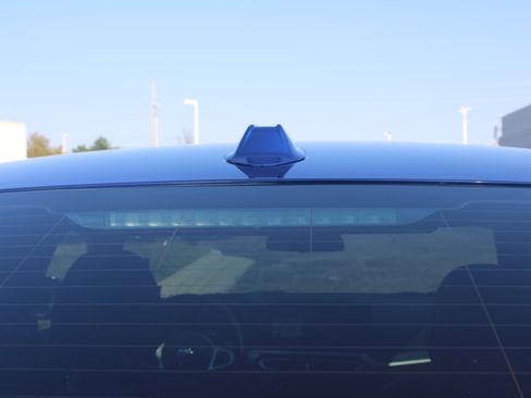 Used 2023 BMW 330i Sedan w/ M Sport Package image 67