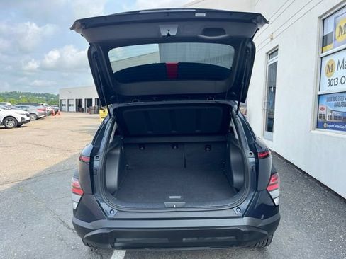 Used 2025 Hyundai Kona SEL AWD/4WD image 30