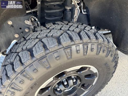 Used 2024 Ford F250 Platinum w/ Tremor Off-Road Package image 32