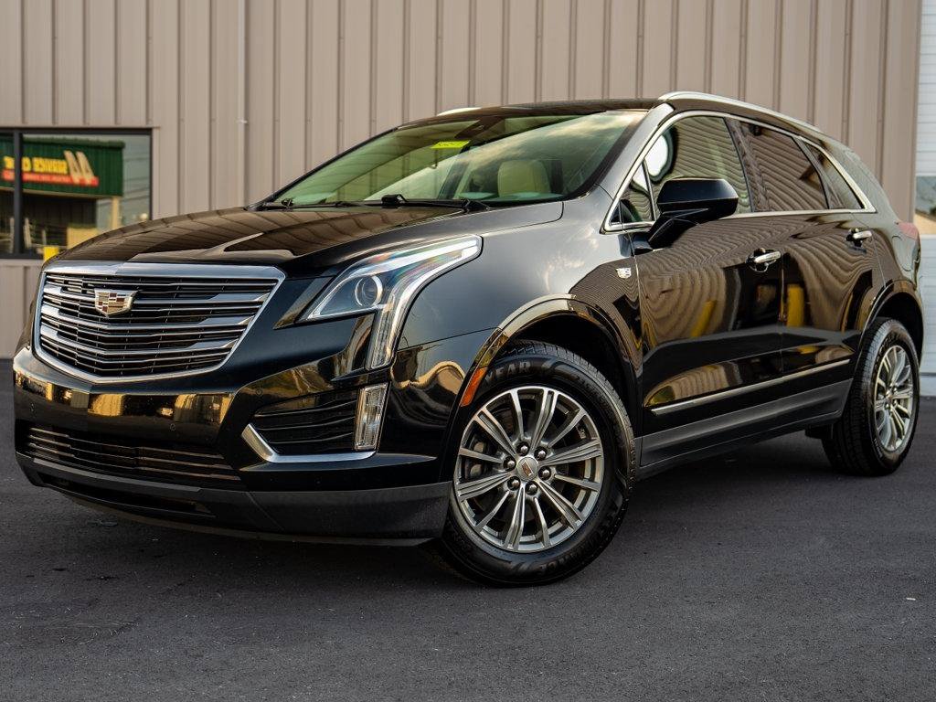 Used 2018 Cadillac XT5 Luxury w/ Driver Awareness Package FWD image 6