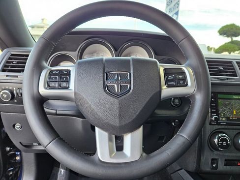 Used 2013 Dodge Challenger R/T image 18