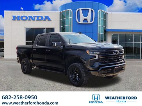 Used 2023 Chevrolet Silverado 1500 LT Trail Boss w/ LT Trail Boss Premium Package AWD/4WD image 1