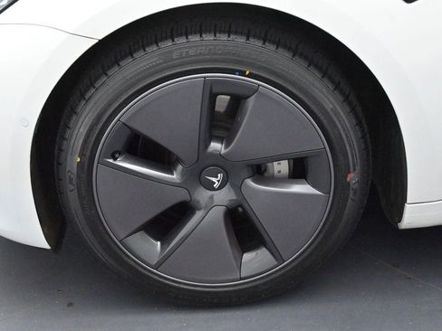 Used 2021 Tesla Model 3 Standard Range Plus RWD image 33