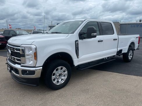 Used 2024 Ford F250 XLT image 6