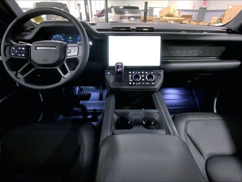 New 2026 Land Rover Defender 110 X-Dynamic SE image 5