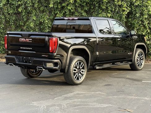Used 2020 GMC Sierra 1500 AT4 w/ AT4 Premium Package AWD/4WD image 9
