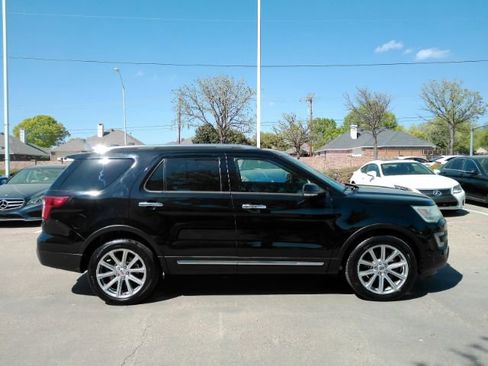 Used 2016 Ford Explorer Limited w/ Equipment Group 303A image 5