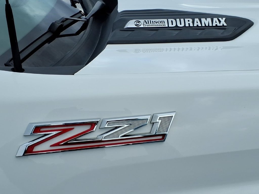 Used 2024 Chevrolet Silverado 2500 LTZ w/ LTZ Convenience Package AWD/4WD image 10