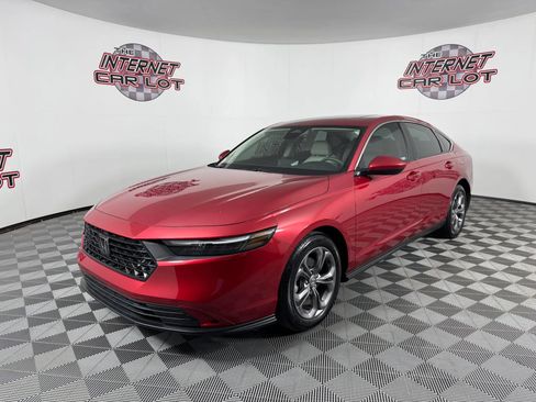 Used 2024 Honda Accord EX image 3