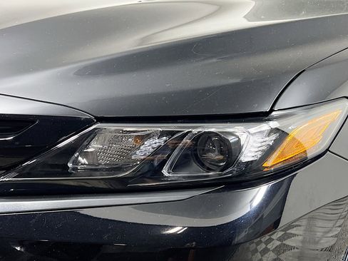 Used 2023 Toyota Camry SE w/ Convenience Package FWD image 12