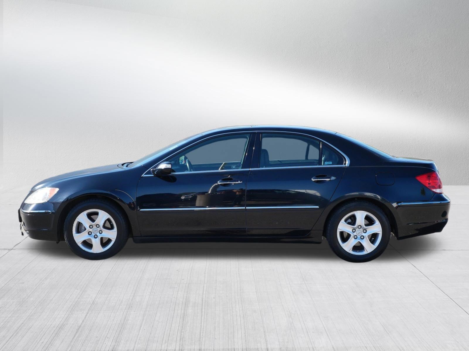 Used 2007 Acura RL w/ Technology Package AWD/4WD image 4