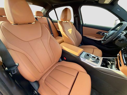 New 2026 BMW 330i xDrive Sedan w/ Convenience Package image 15