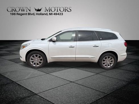 Used 2017 Buick Enclave Leather w/ Trailering Package FWD image 4