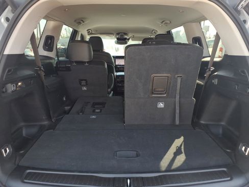 Used 2023 Jeep Grand Cherokee L Limited image 13