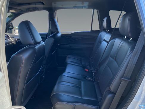 Used 2023 Honda Passport TrailSport image 13