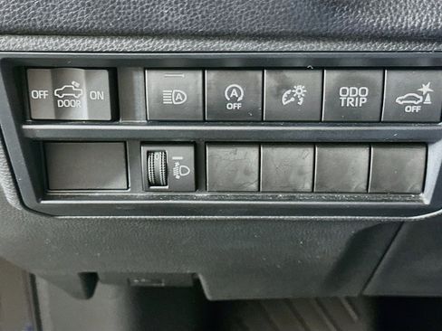 Used 2023 Toyota Tundra SR5 w/ SR5 Convenience Package AWD/4WD image 17