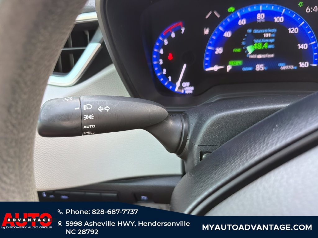 Used 2020 Toyota Corolla LE FWD image 22