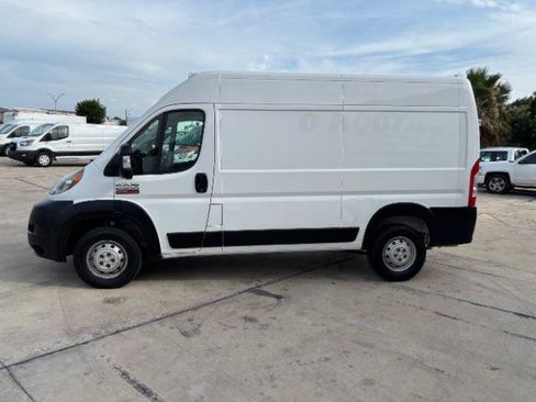 Used 2019 RAM ProMaster 2500 FWD image 4