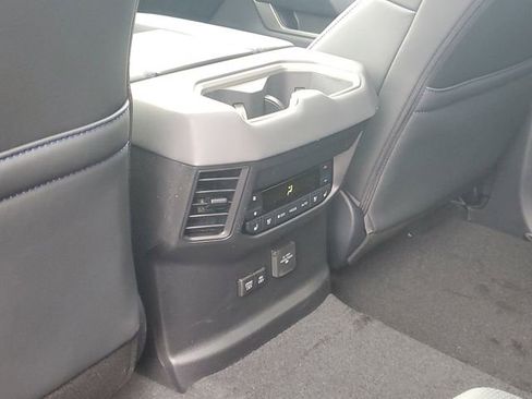 Used 2026 Toyota Sequoia Platinum image 31