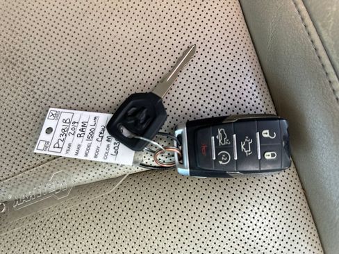 Used 2019 RAM 1500 Limited AWD/4WD image 30