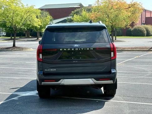 Used 2026 Ford Expedition Platinum w/ Platinum Ultimate Package AWD/4WD image 6